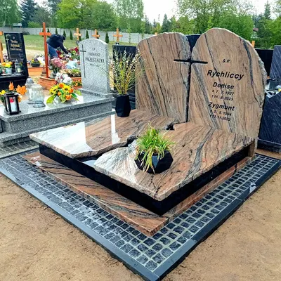 Nagrobki Royal Granit